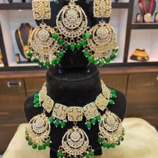 Elegant Green Semi Bridal Kundan Necklace Set