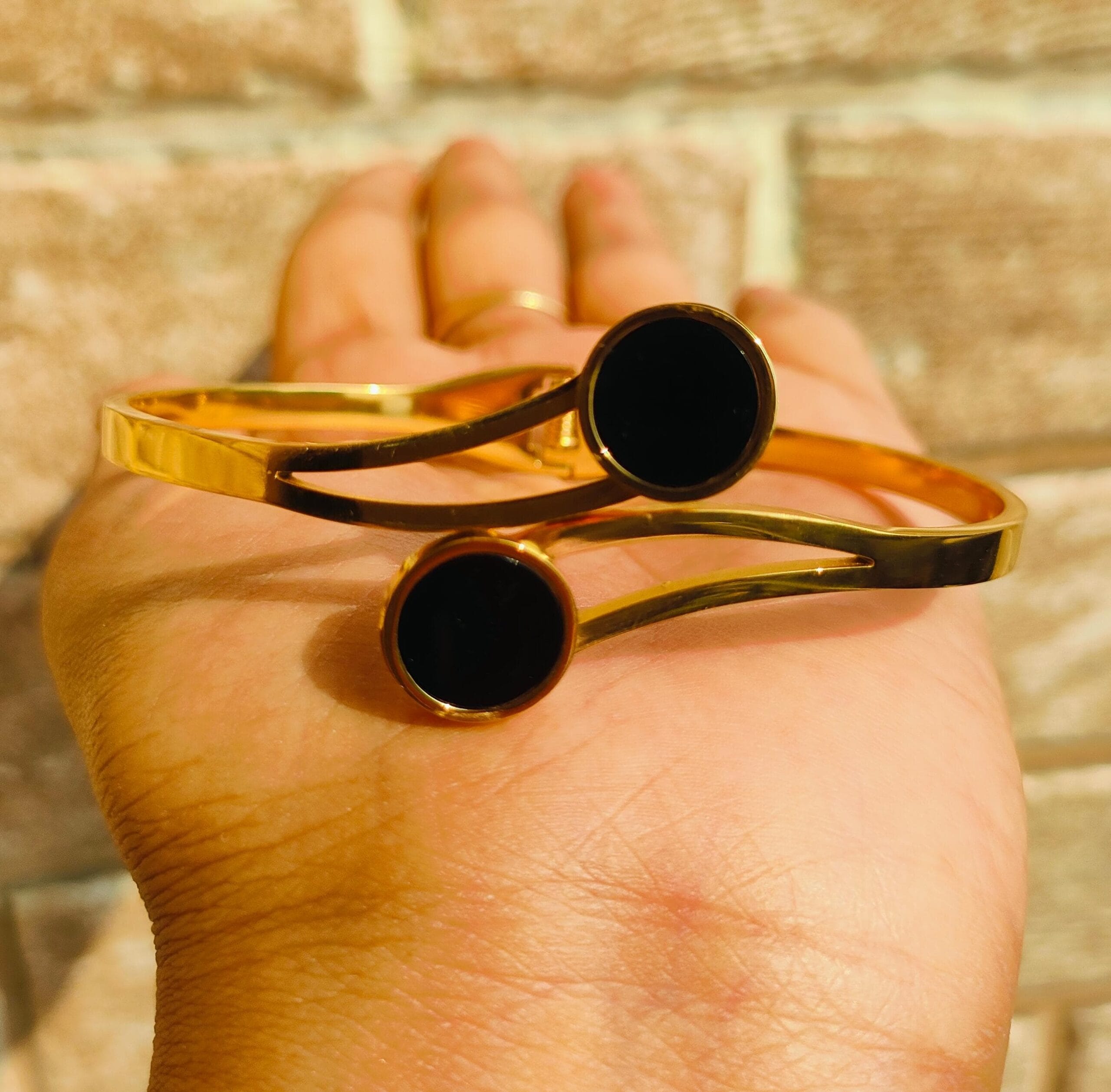 Black Gold-Plated Anti tarnished bracelet