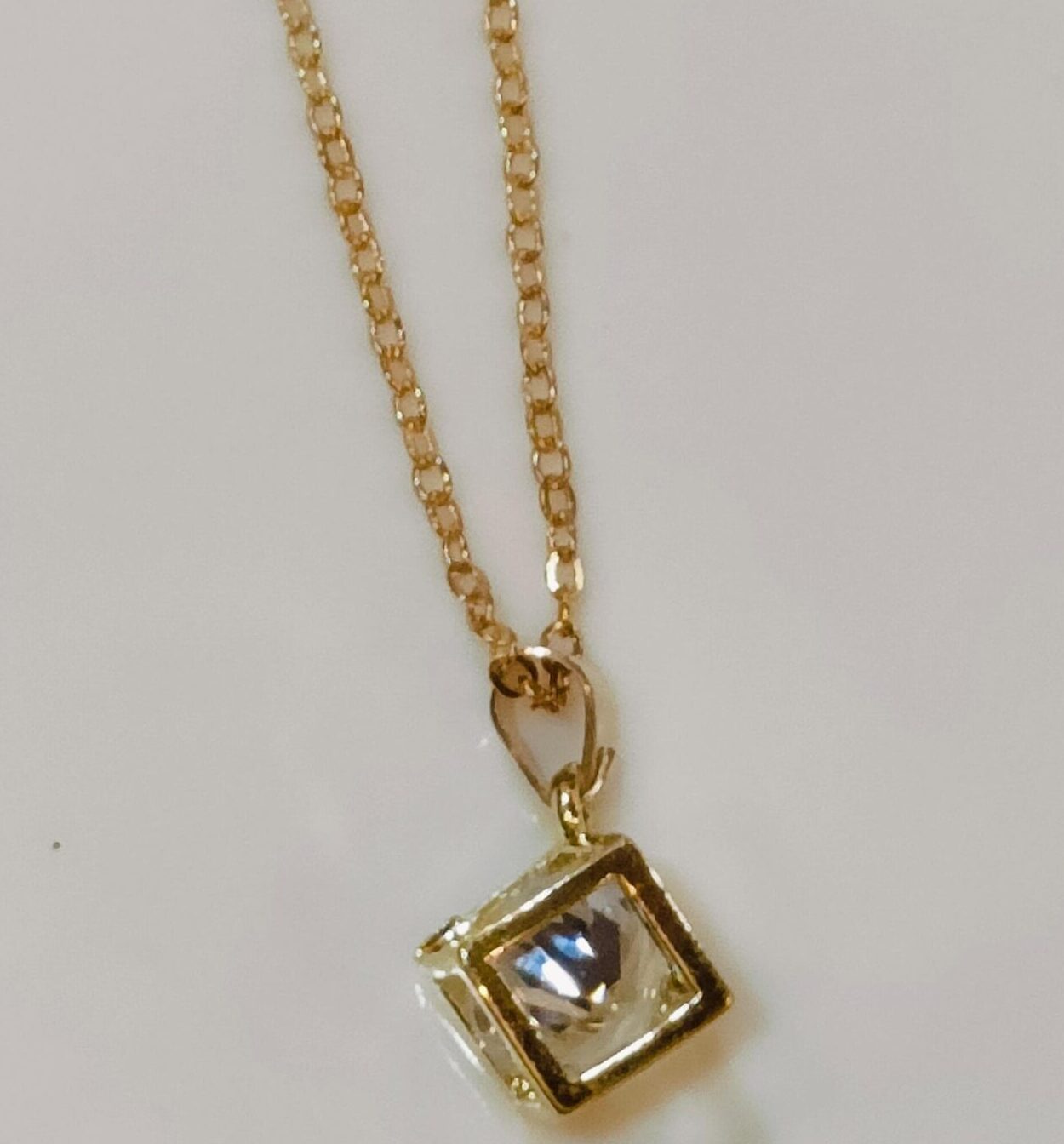 Golden cube pendent chain