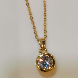 Golden circle design pendent chain