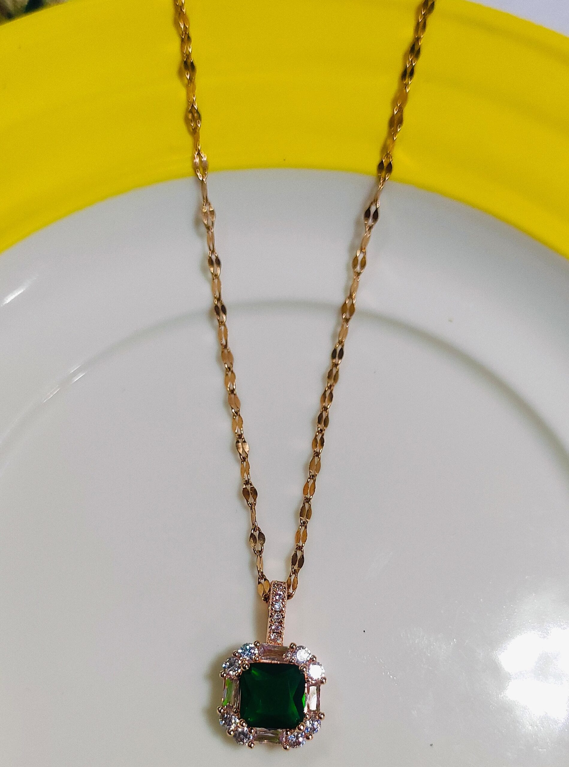 Emerald Anti Tarnished Pendant Chain