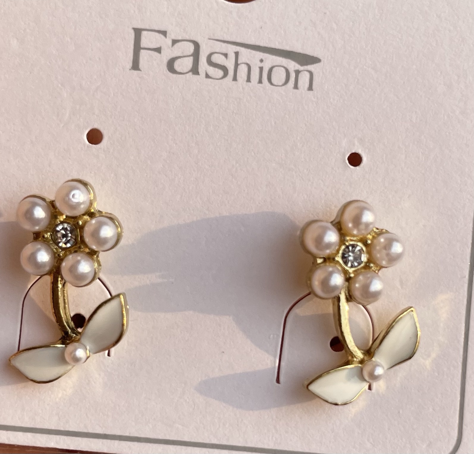 Flower White Korean Earrings