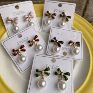Bow Pearl Earrings