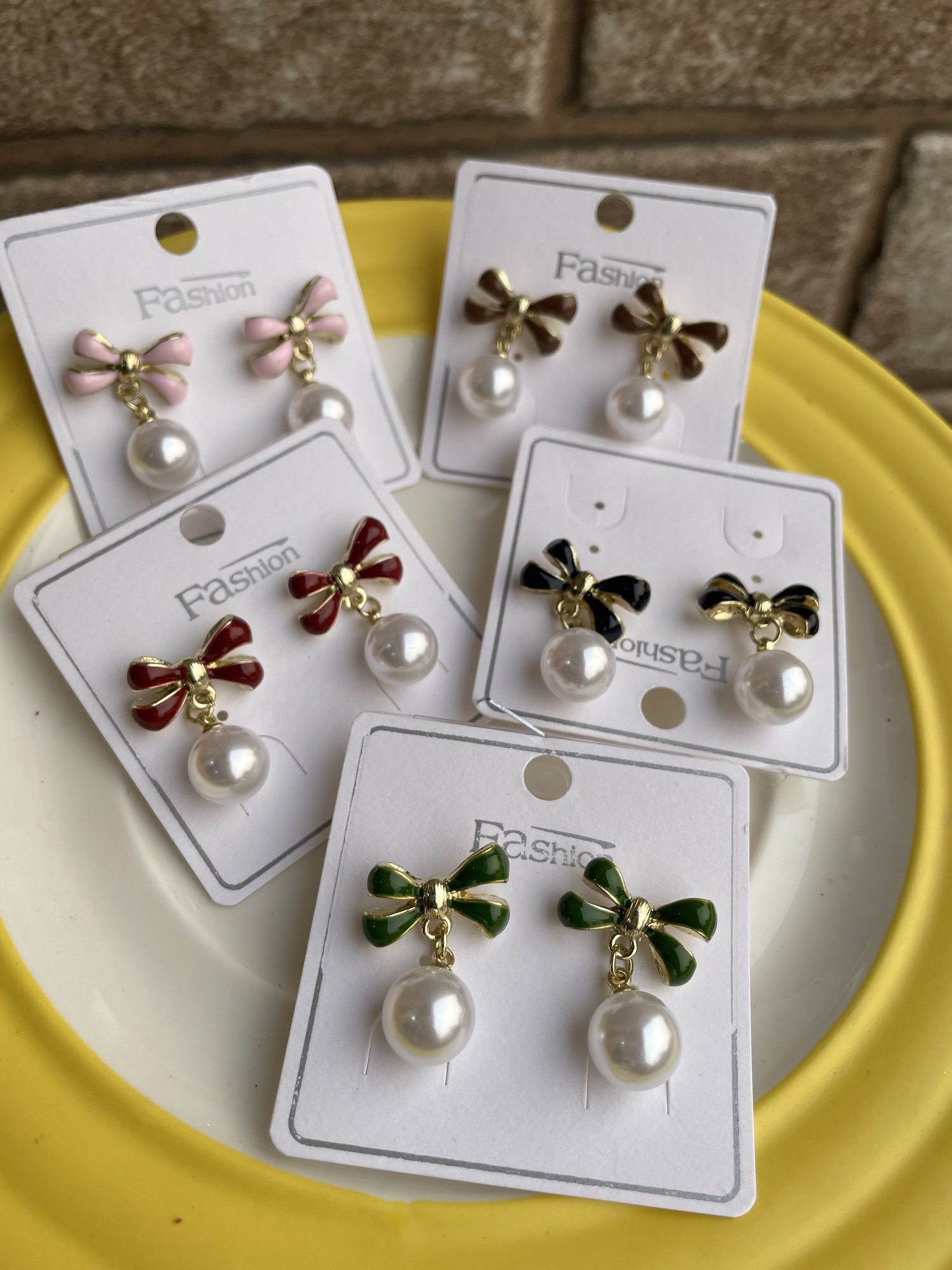 Bow Pearl Earrings