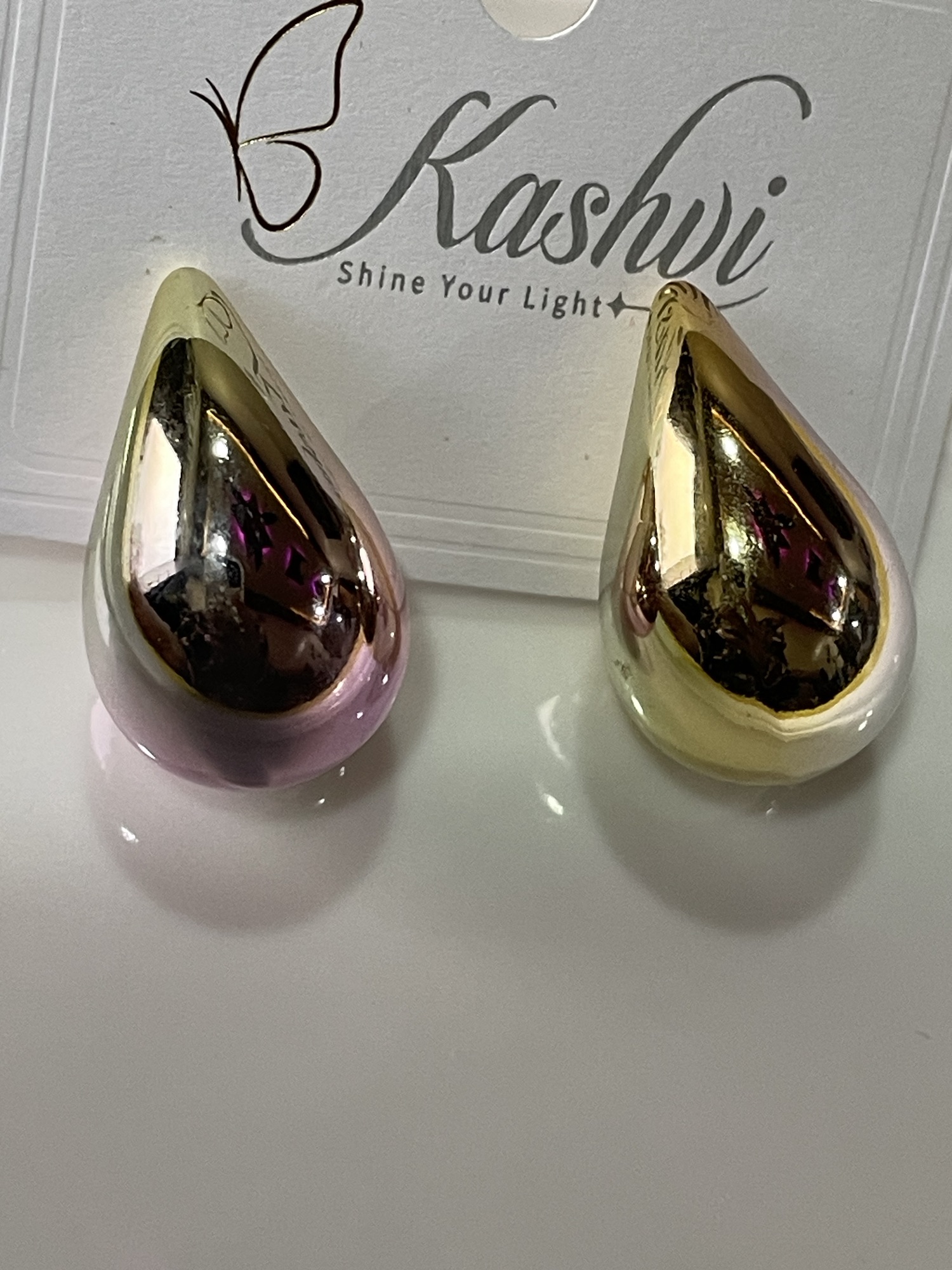 Metallic Small Kaju Earrings