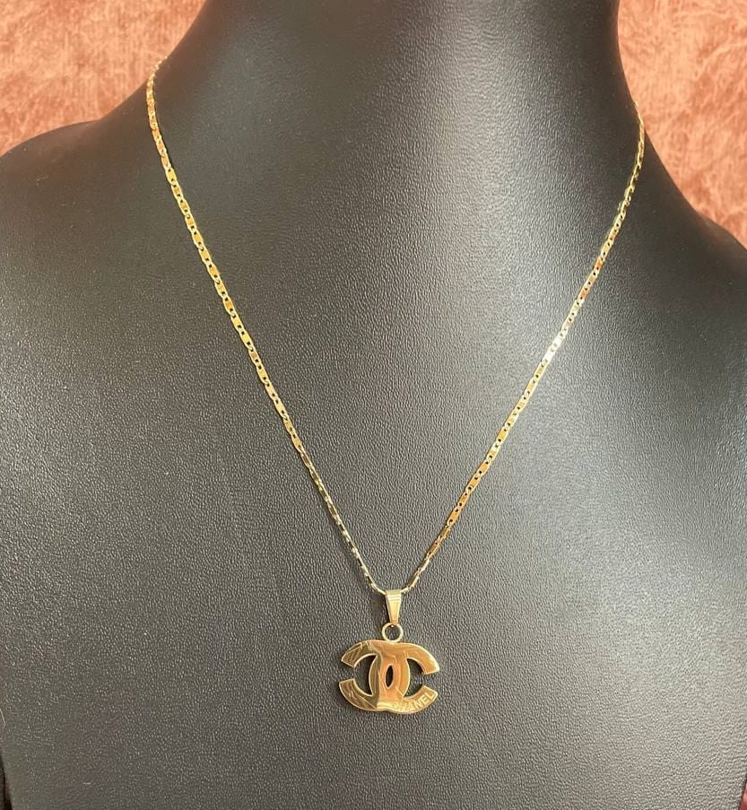 Anti Tarnished Gold-Plated Chanel Pendant Chain