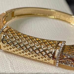 A .D studded 18k gold platted bracelet