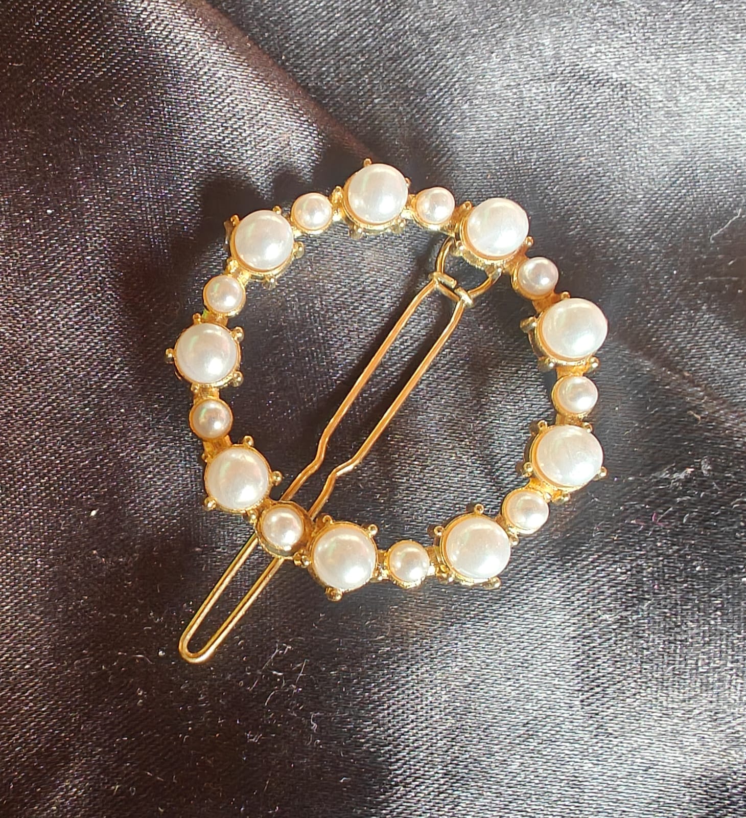 White Korean Clip