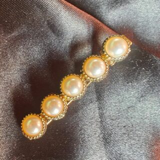 Pearl Korean Clip