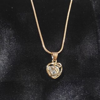 Elegant Heart Shape Golden Pendant Chain