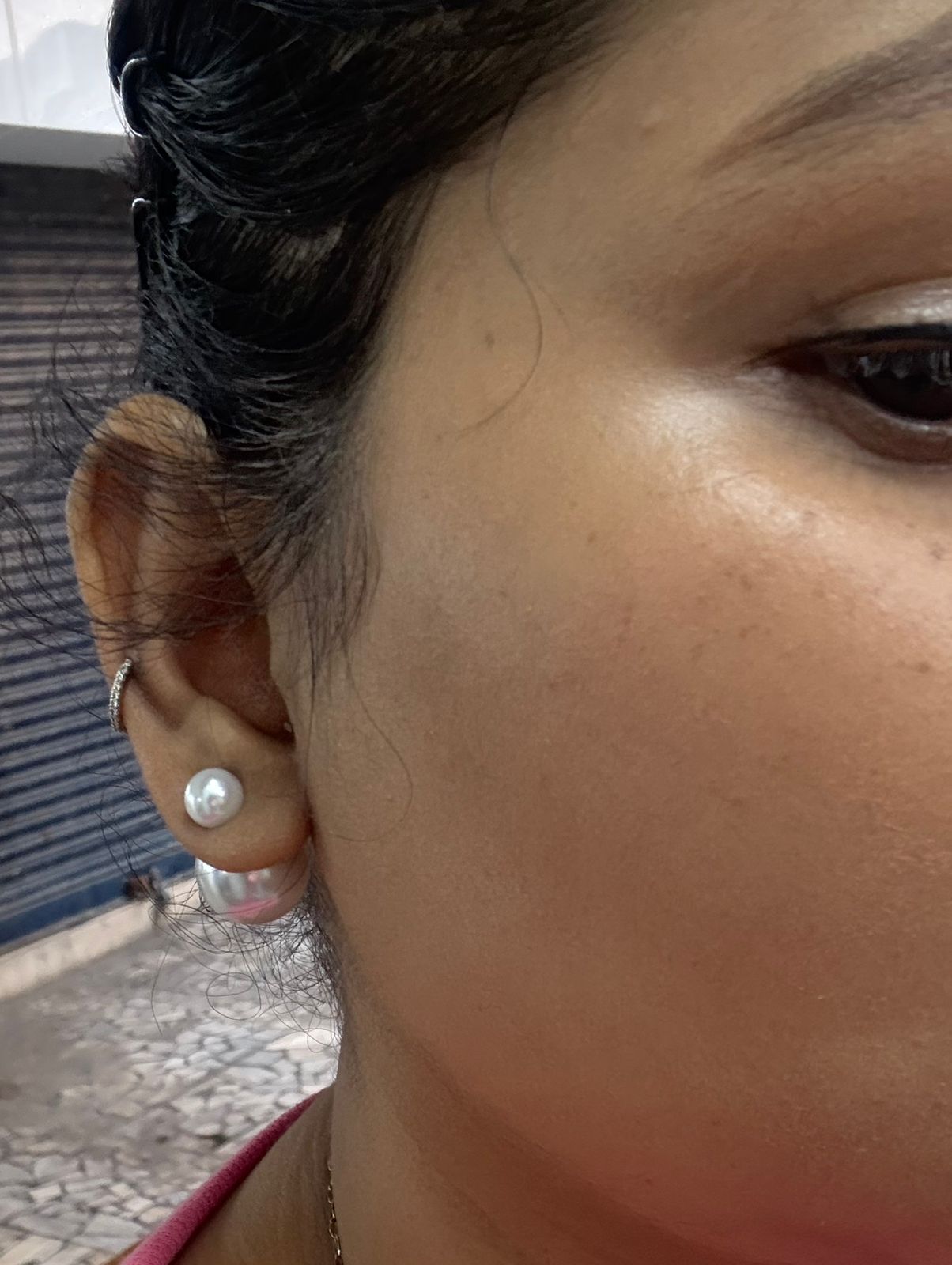 White Big Small Dual Side Earrings - Image 3